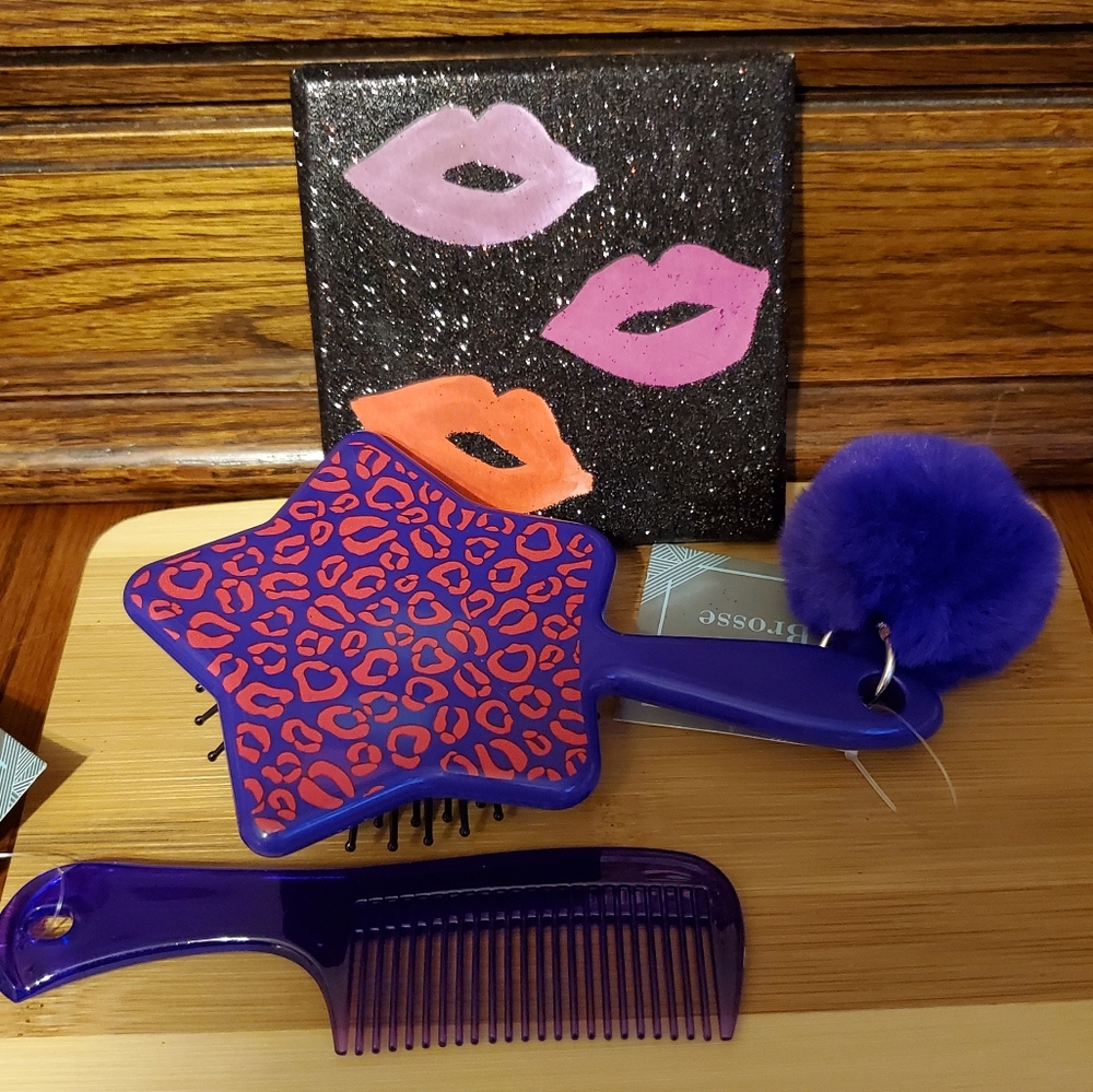 Real Fur Pom Pom Brush/Comb Charm